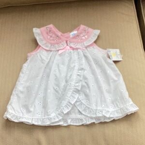 Kidgets NEW very cute pink and white eyelet dress, Size 0-3 months